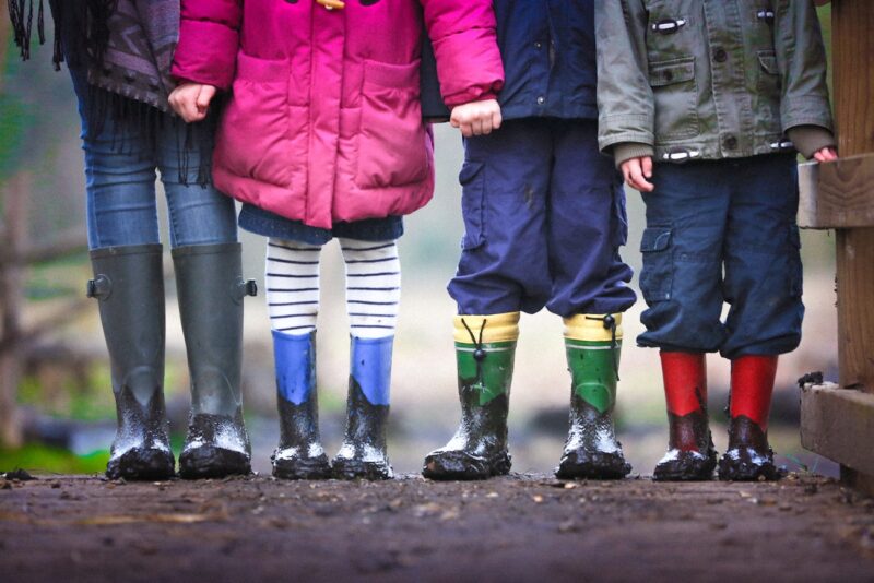 four children gummistiefel